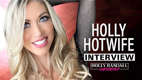 holly hotwife squirt|Holly Hotwife e Charli Phoenix esguicham uma na outra depois